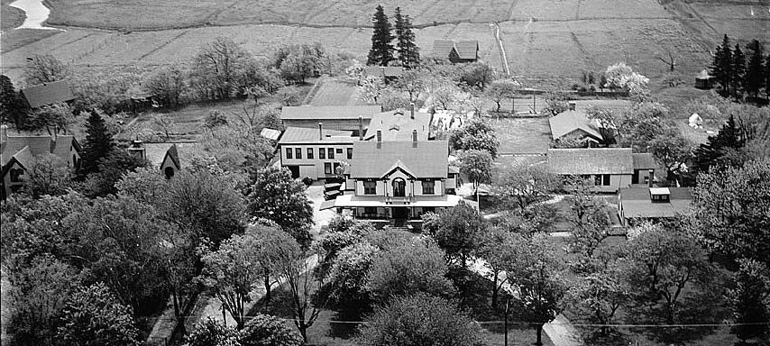 Hillsdale House Inn During the 1920s