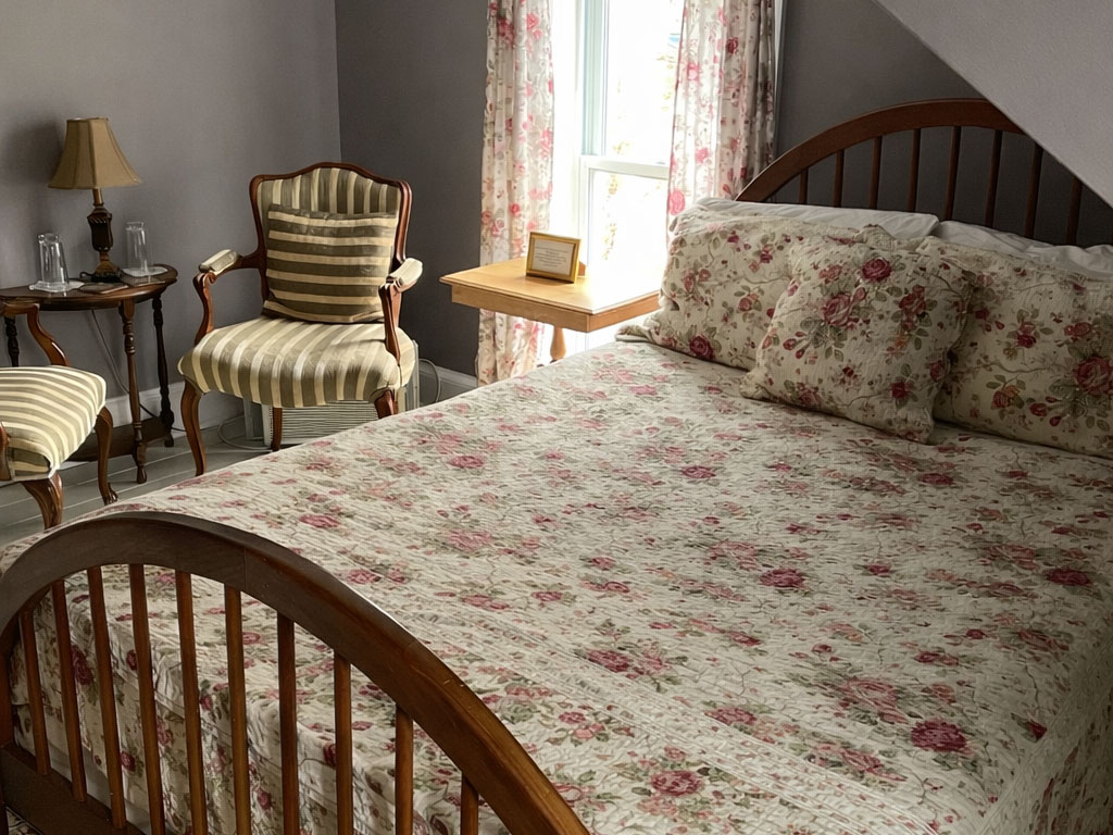 Room 7 at Hillsdale House Inn